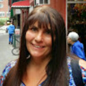 Meet your Posher, Carolyn